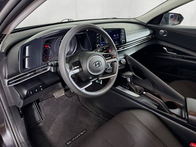 2021 Hyundai Elantra SE