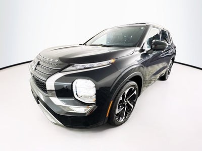 2023 Mitsubishi Outlander SEL