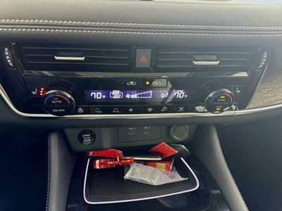 2025 Nissan Rogue Platinum