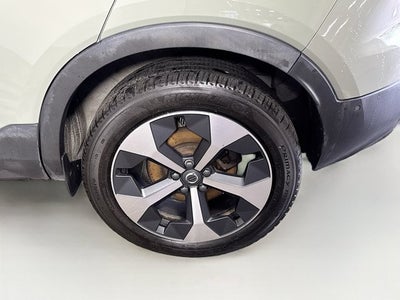 2023 Volvo XC40 Plus Dark Theme